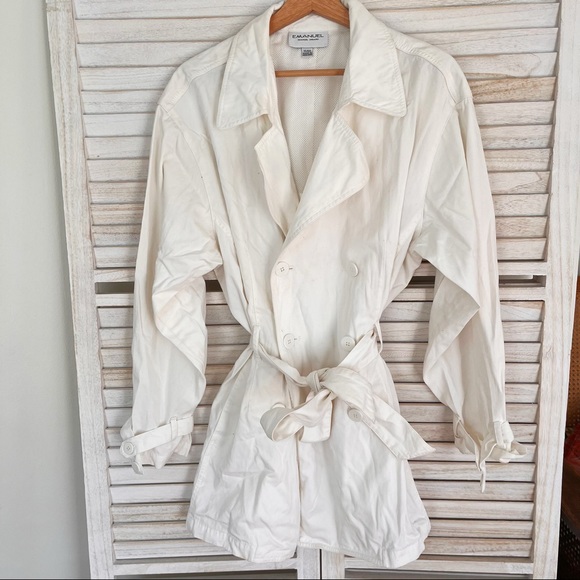 Emanuel Ungaro Jackets & Blazers - Emanuel Ungaro white trench coat